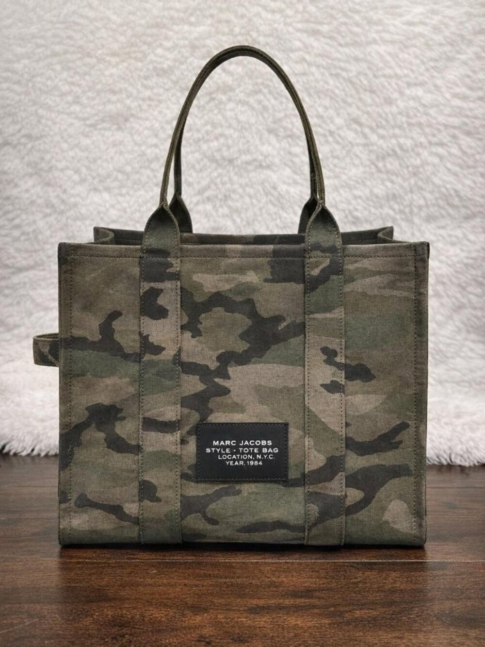 Marc Jacobs The Camo Jacquard Large Tote Bag - Camo Multi - Picture 4 of 11